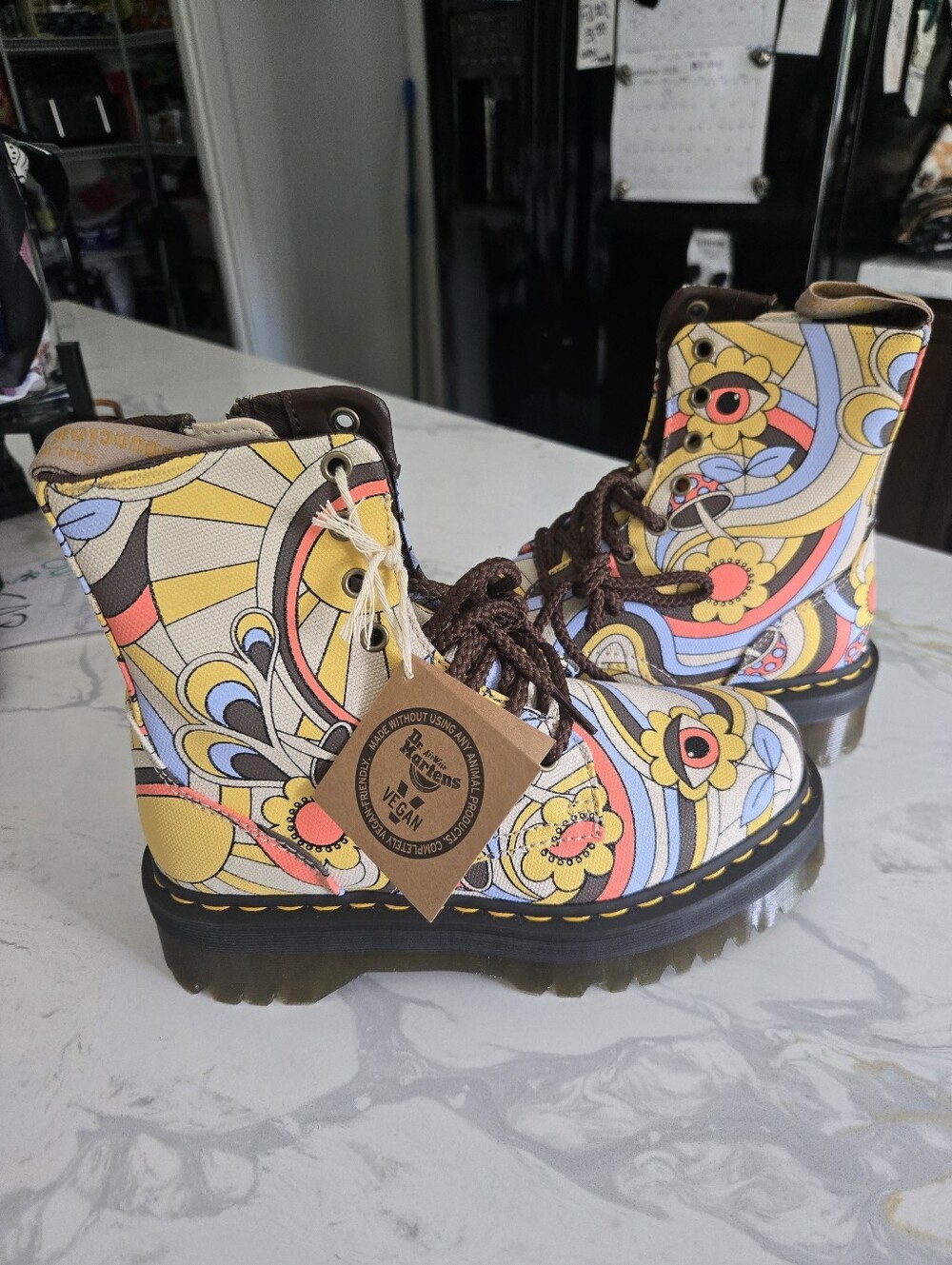NWT!! Dr Martens Jadon RETRO RAY VEGAN Platform Boots. Size 8. JUST MAKE OFFER! - Picture 4 of 10